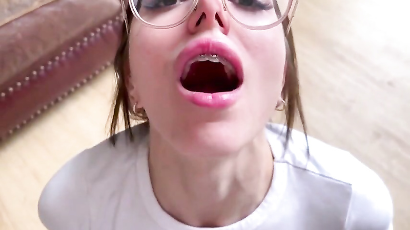 Our favorite piss girl